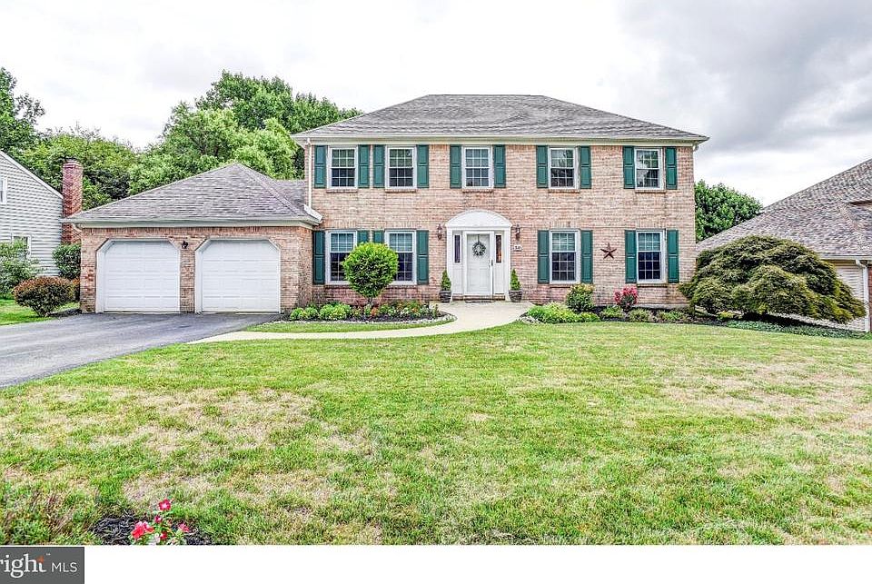 1st image of 50 Woodward Dr