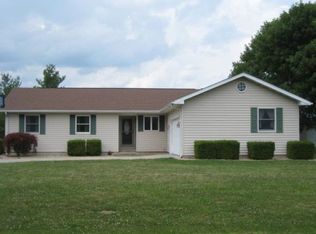 38 Leisure Acres, Sullivan, IL 61951