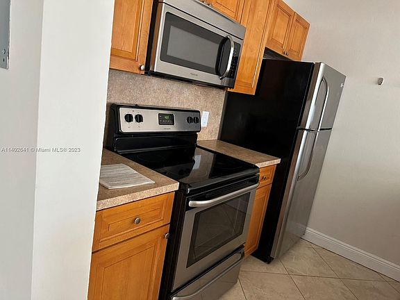 4th image of 8160 Geneva Ct APT 501