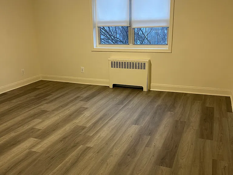 472 Howard Ave #2B — Photo 4