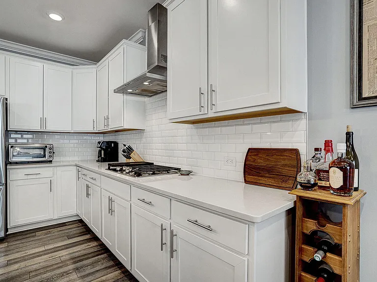 244 Chateau Way — Photo 17
