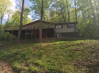 290 Rocky Step Rd, Scott Depot, WV 25560