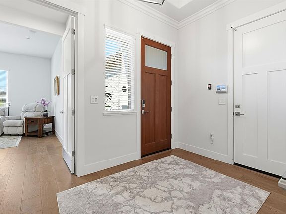 4th image of 8339 Lollybush Ct