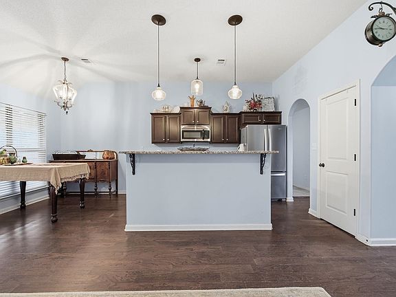 5th image of 5149 Oliver Grove Ln