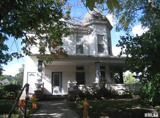 520 W 7th St, Davenport, IA