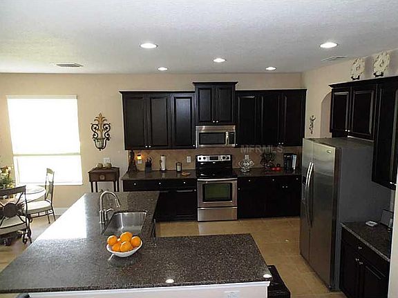 4th image of 32537 Summerglade Dr