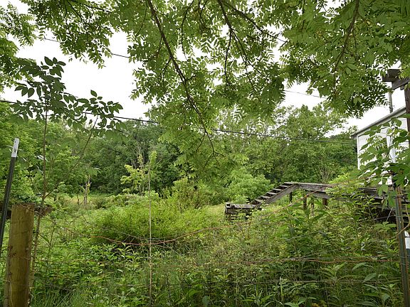2nd image of 10989 Frasure Helber Rd