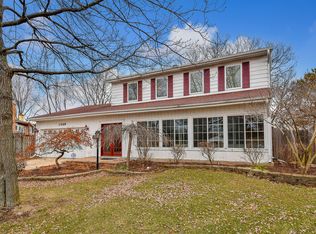 1349 Salford Ct, Wheaton, IL 60189