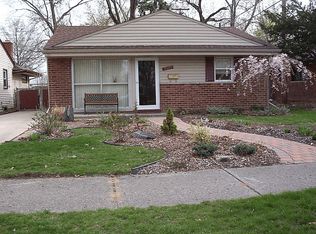25117 Hopkins St, Dearborn Heights, MI 48125