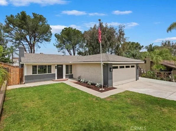 2266 McNeil Cir, Corona, CA 92882