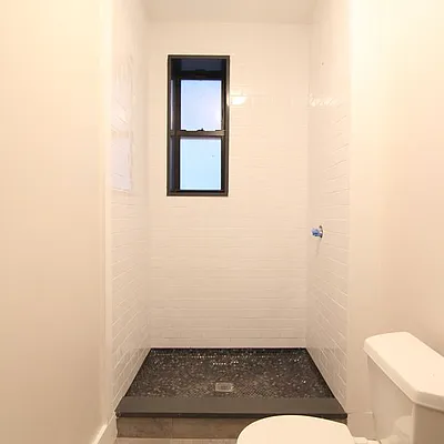 Rented by Nooklyn NYC LLC | media 51