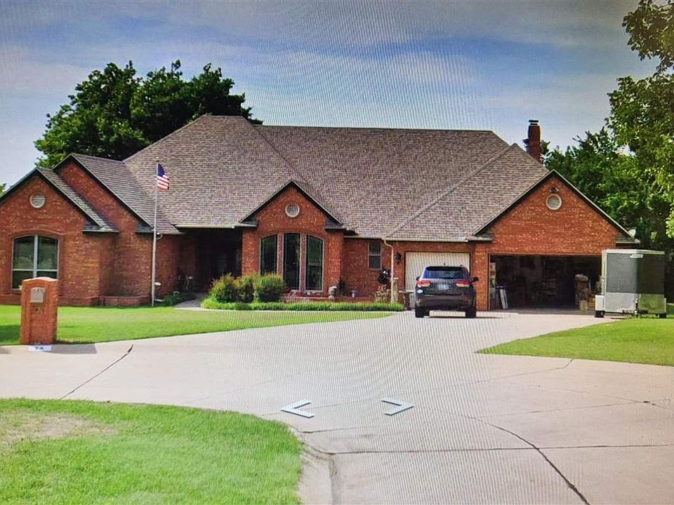 2nd image of 75 Stoneridge Rd
