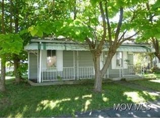 912 Maple St, Parkersburg, WV 26101