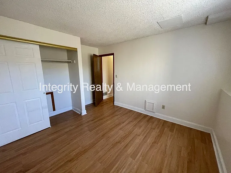 7777 S Steele St — Photo 16