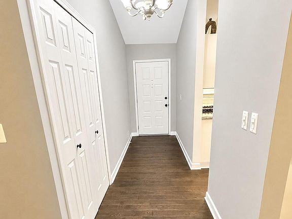 2nd image of 2033 Avonstoke Rd