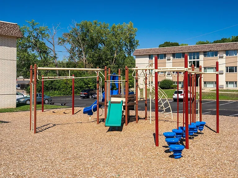 Live at The Oaks of West Saint Paul | Spacious & Comfortable Living — Photo 24