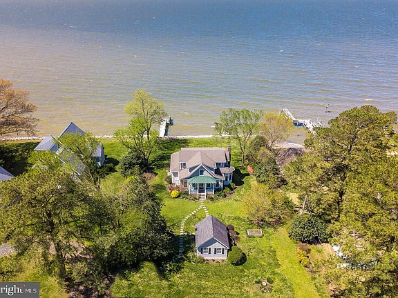 2nd image of 18019 River Shore Dr