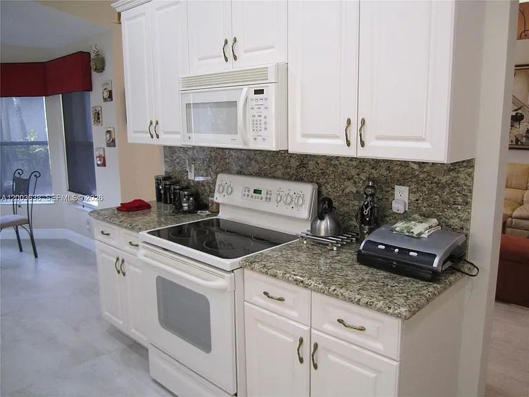 9798 Casa Mar Dr — Photo 8