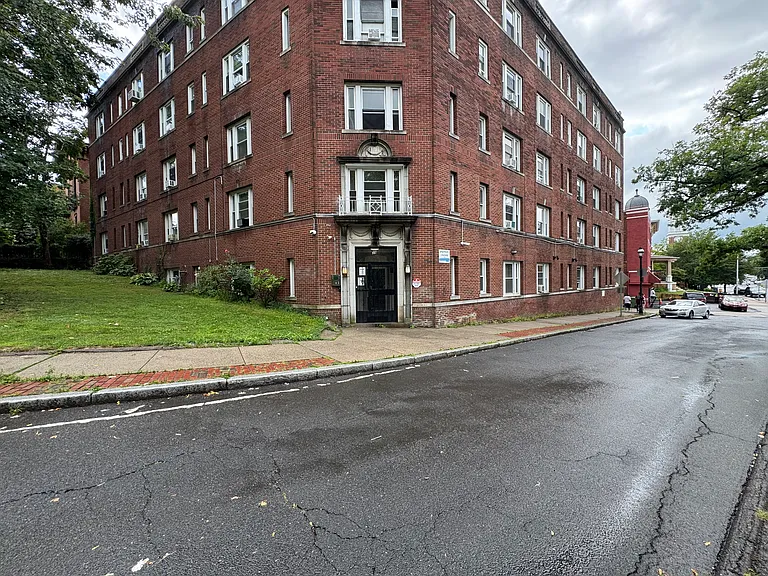 39-B07 Charter Oak Pl #B07 — Photo 10