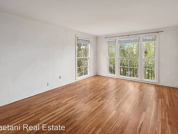 2nd image of 1419 Oak Grove Ave #203