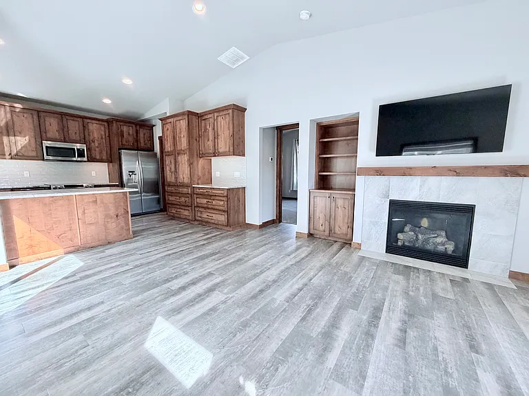 2141 N Wolfe Penn St — Photo 5