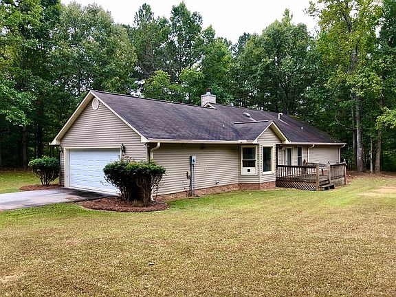 4th image of 106 Carriage Ct