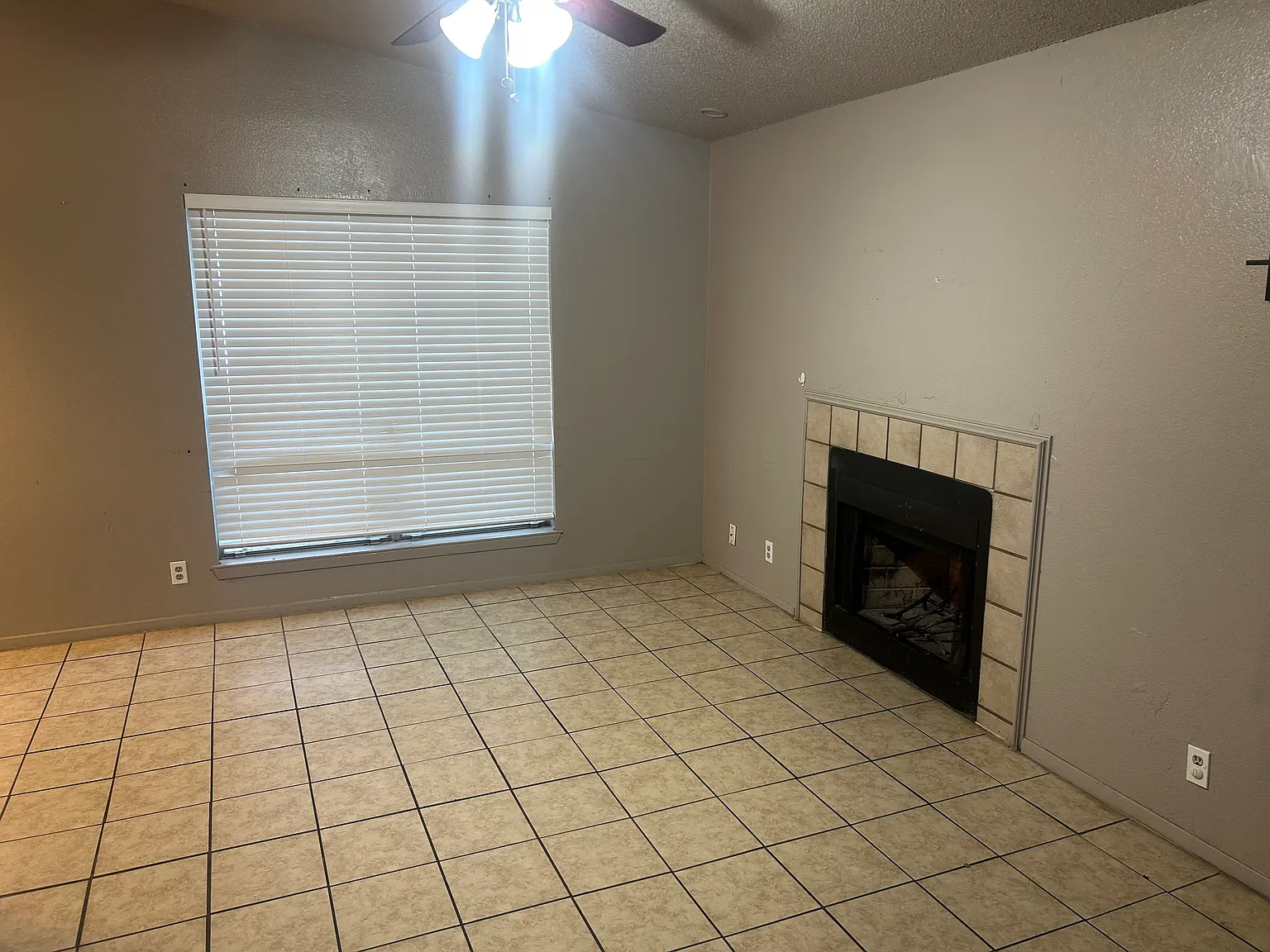 2 bed, 1823 sqft, $1,550 — Photo 2