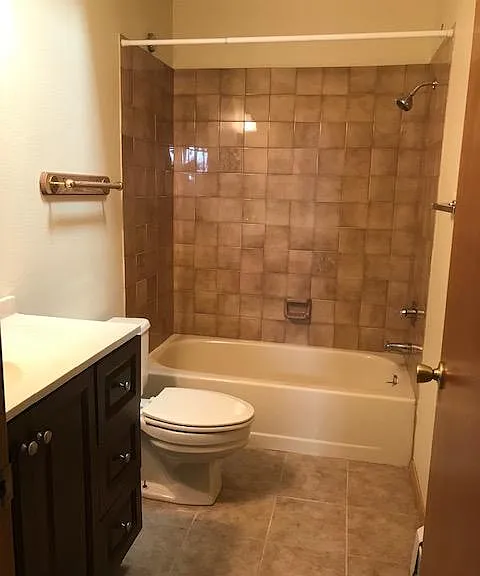 161 E 33rd St #18 — Photo 18