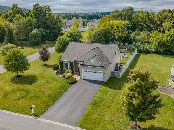 2095 Whisper Ridge Dr, Chittenango, NY 13037