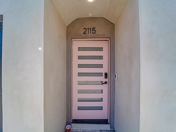 5th image of 2115 Holly Dr