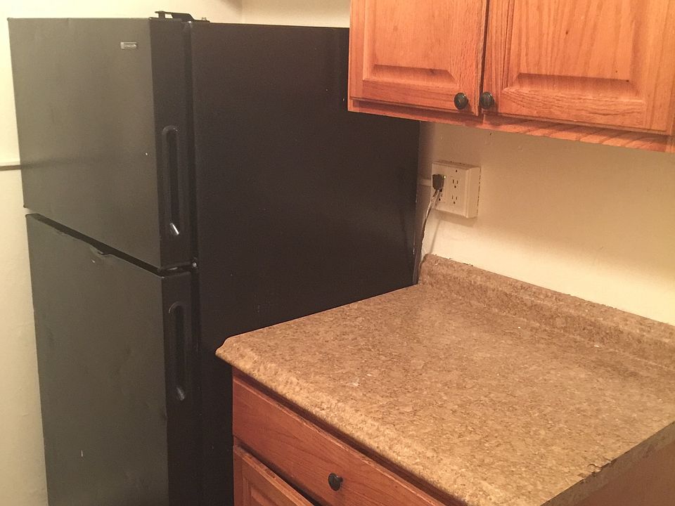 2nd image of 28 Carter St #1