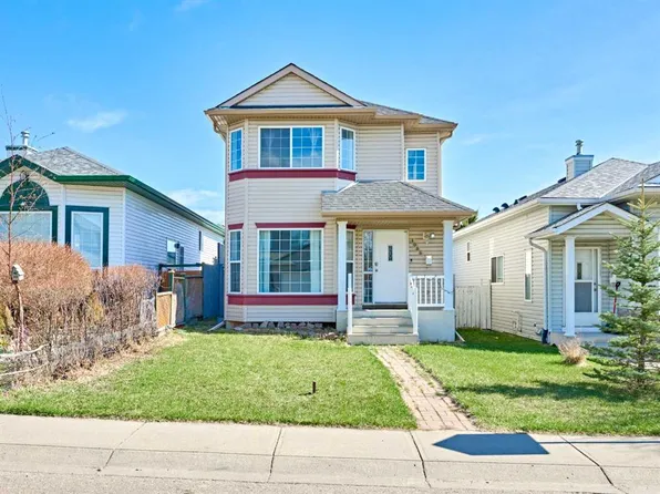 1085 SW Country Hills Cir NW, Calgary, AB T3K 4X1