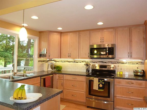 2nd image of 4227 NW Elmwood Dr