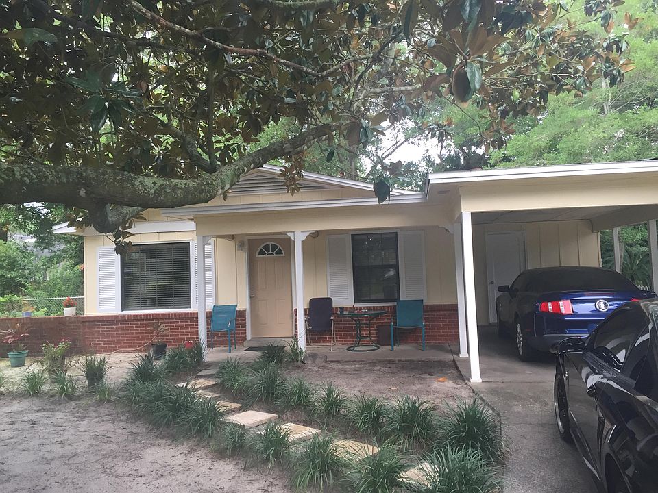 1st image of 10 Willard Cir NW