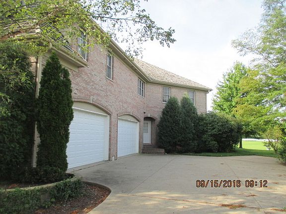 3rd image of 36614 N Fox Hill Dr