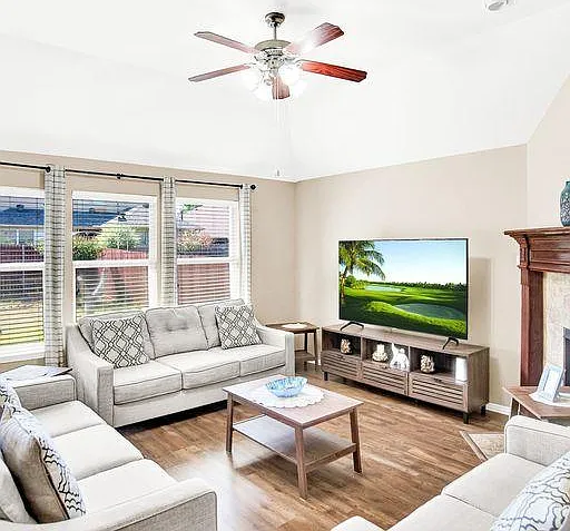 2744 Cascade Cove Dr — Photo 5