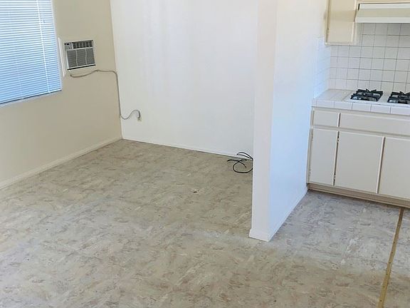 5th image of 178 S K St APT C