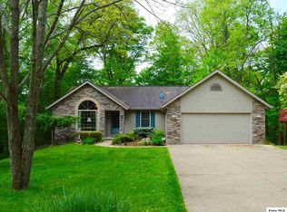 747 Glenview Dr, Howard, OH 43028