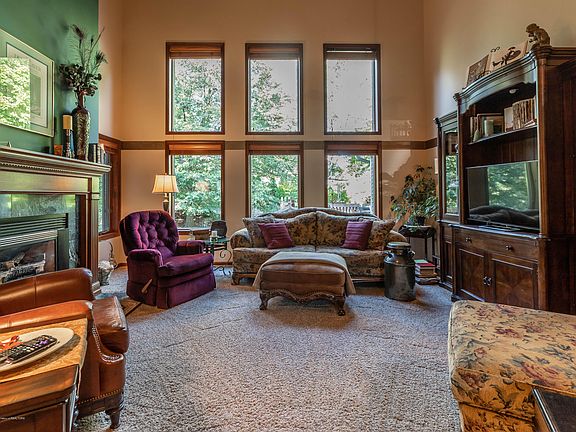 5th image of 2825 River Pointe Dr