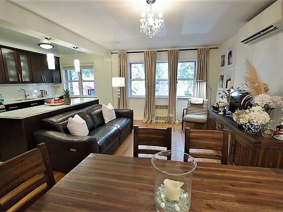 5th image of 4732 40th St