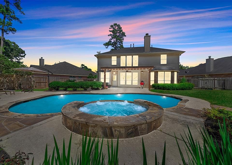 1st image of 20435 Crimson Oak Cir