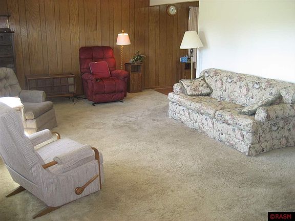 3rd image of 40419 90th St