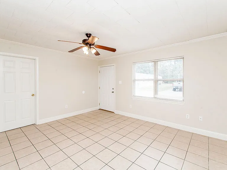 27859 Frindik Ln — Photo 10