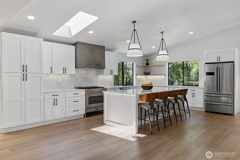4th image of 20921 SE 159th Street