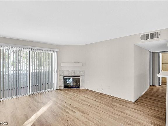 3rd image of 3060 Tarpon Dr Unit 201