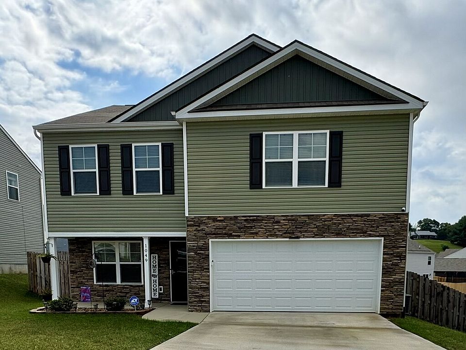 1st image of 1049 Greenway Dr