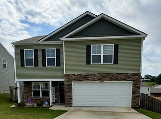 1049 Greenway Dr, Morristown, TN 37813