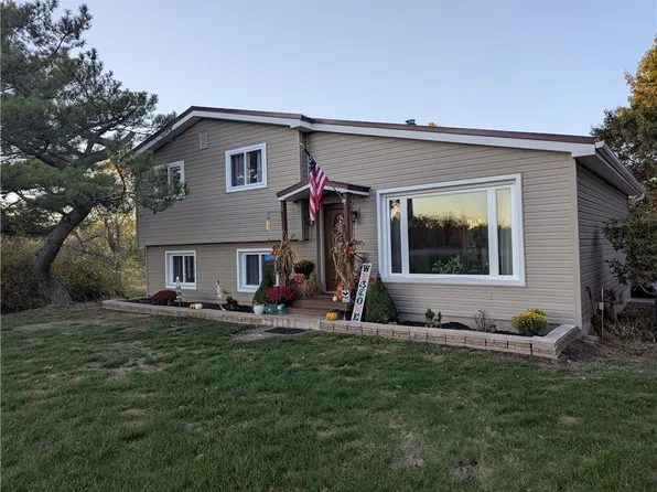 12871 Ridge Rd W, Albion, NY 14411