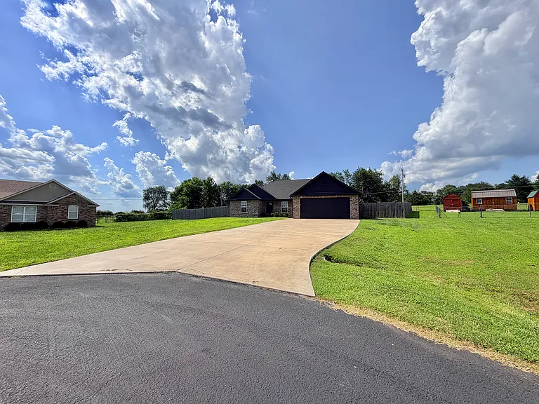 17510 W Seth Rd — Photo 2
