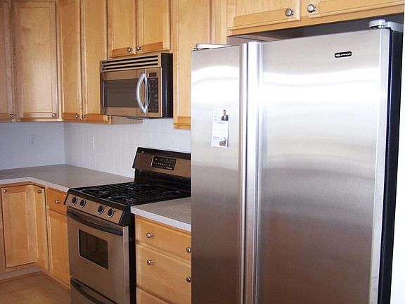 4th image of 8531 Ellenwood Estates Dr #37
